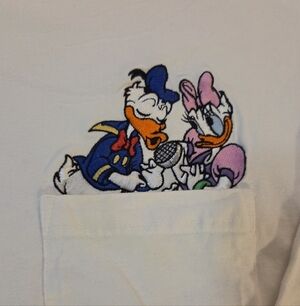 Vintage Donald Duck & Daisy Duck Disney Graphic Long Sleeve Shirt embroidered